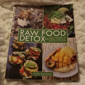 Raw Food Detox by Ultrika Davidsson